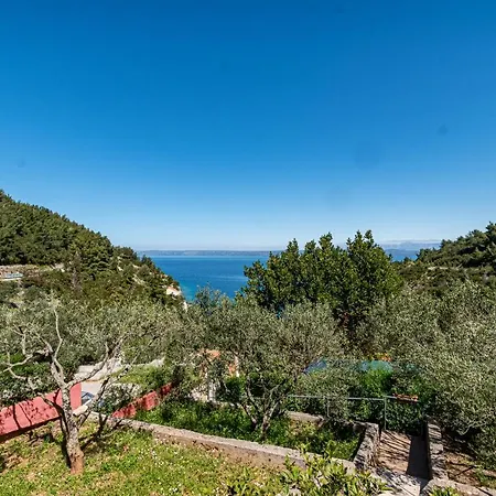 Secluded Fisherman's Cove Babina, Korcula - 16193 *