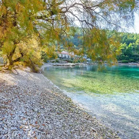 Secluded Fisherman's Cove Babina, Korcula - 16193 *