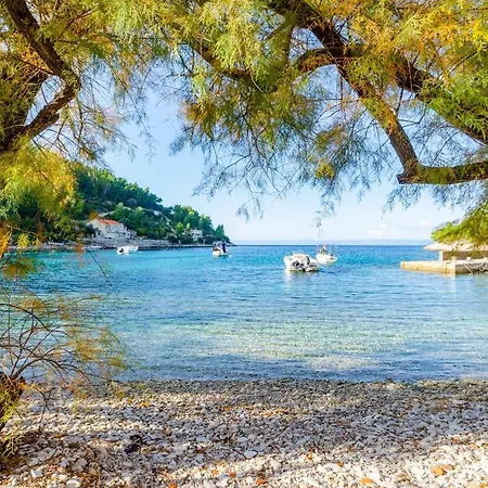 Secluded Fisherman's Cove Babina, Korcula - 16193 *