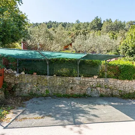 בית נופש Secluded Fisherman's Cove Babina, Korcula - 16193