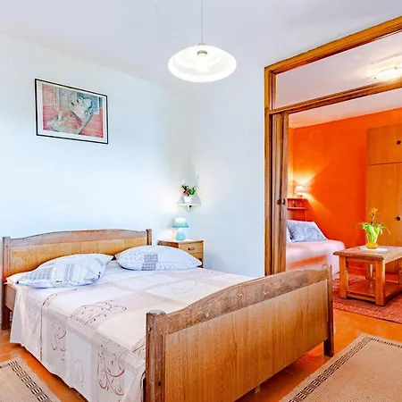 בית נופש Secluded Fisherman's Cove Babina, Korcula - 16193 Pupnat